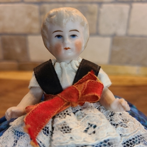 Antique German Porcelain Half Doll/ pin cushion doll with moving arms blue eyes - Picture 2 of 12